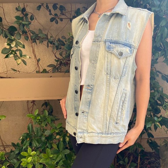 J Brand Destructed Worn Down Denim Vest With Light Blue Fade Wash - Picture 2 of 4